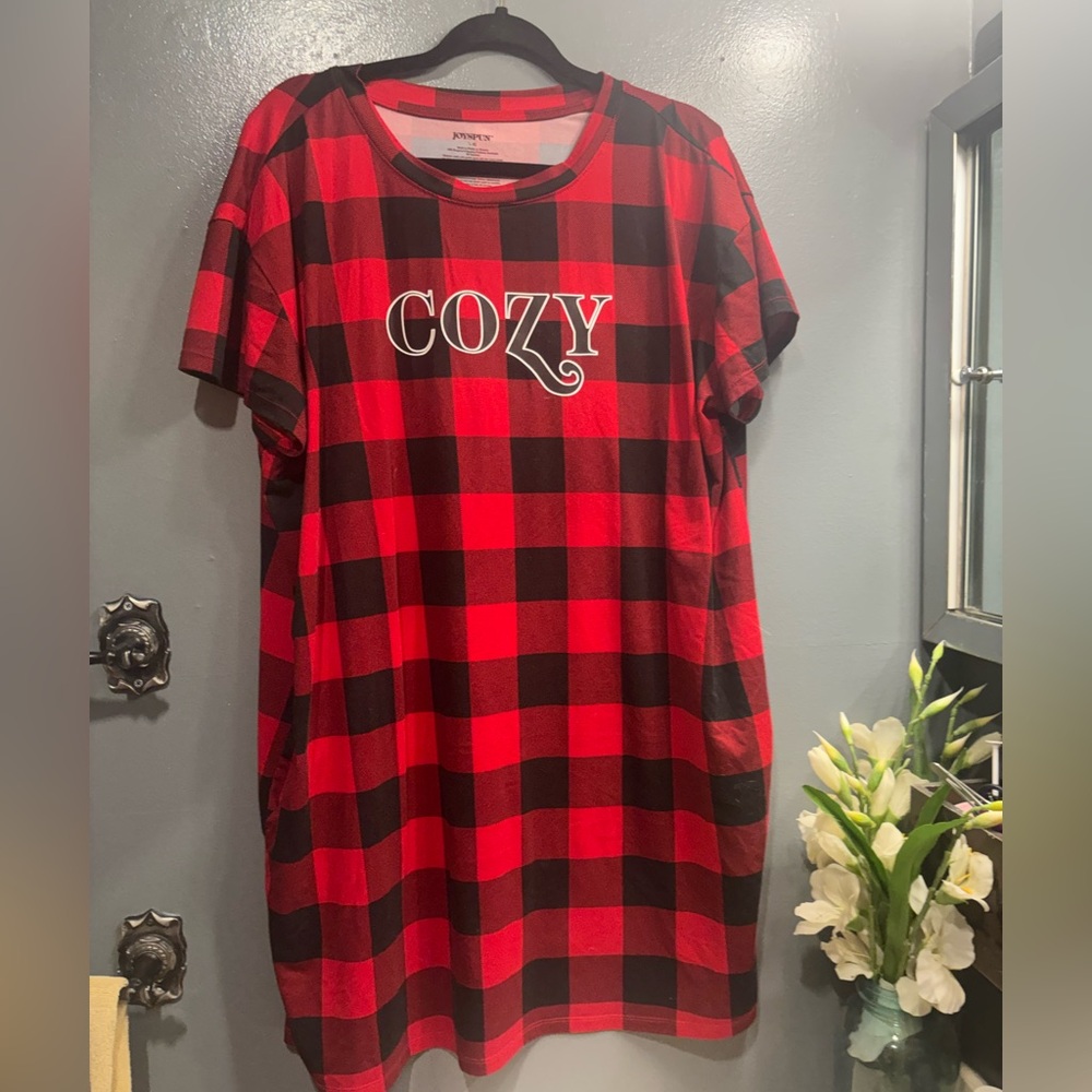 JOYSPUN Red & Black Buffalo Plaid Nightgown Pajamas Sleepwear with pockets Cozy